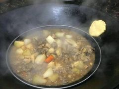 柴火焖鸡，粟米饼-逢缘柴火农家乐(连南店)