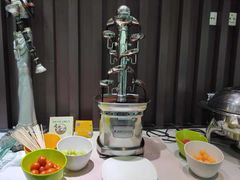 -亚洲国际大酒店·云顶阁旋转自助餐厅
