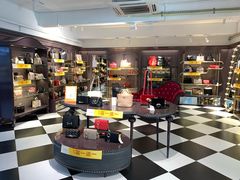 -莱尔斯丹展示厅(盈毅鞋厂店)