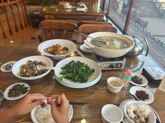 -老唐三下锅 ·张家界地标美食(溪布街店)