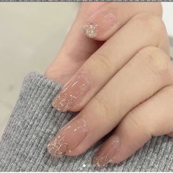 -悦指间美甲美睫