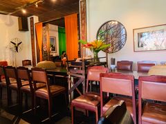 -Cuc Gach Quan Restaurant