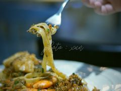 南洋大虾龙利鱼宽面-HELLO 27 意面·沙拉·帕尼尼