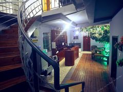-必胜客(武汉欢乐谷店)