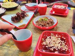 -老闵田螺馆·南昌特色小炒(梦时代店)