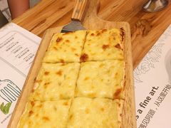 薄脆榴莲披萨-阿顾西餐·牛排披萨(北戴河店)