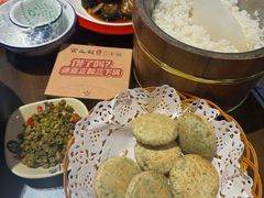 -富正毅三下锅·湘西韵味(天门山索道店)