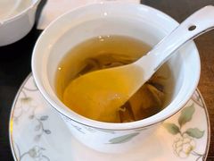 云南野菌湯-RIVIERA 松鹤楼(外滩店)
