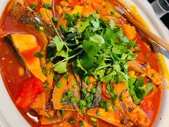 鱼头开胃番茄烧-魏铭鱼头捞饭(晋阳路店)