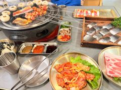 -围炉肉舍•炭烤活鳗•丹东海鲜烤肉(步行街店)