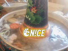 -毛辣果·贵州红酸汤牛肉火锅(西单店)