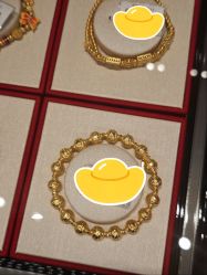 -周大福CHOW TAI FOOK(浦东八佰伴店)