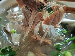 -罗卜李包子羊肉汤