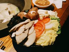 -咕嘟草帽鱼·牛奶一样的鲜鱼汤(包河万达广场创始店)