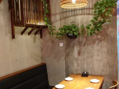 -炉小二铜锅牛蛙•川湘菜(三里屯店)
