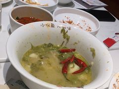 -渝是乎酸菜鱼(龙旗购物中心店)