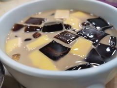 -宏姐串串香(宏伟路店)