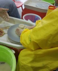 -泥娃娃DIY陶吧(易生活购物公园店)