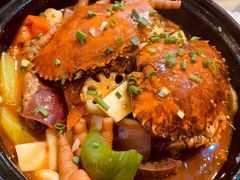 美味膏蟹煲小煲仔-十面欢腾·海鲜面·台式Bistro(长乐路店)