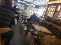 大堂-大唐腾记腊汁肉夹馍(西安北站店)