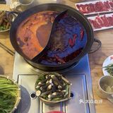 今天火锅吃撑了，超满足