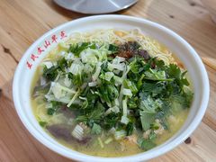 -文山荷鲜居(翠湖店)