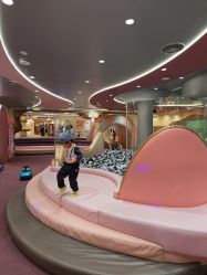 -奈尔宝·国风主题儿童乐园·亲子餐厅(豫园商城店)