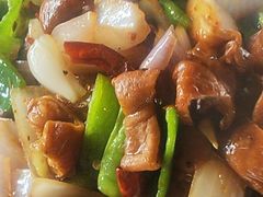 -老街烧烤大排档·地道湖北菜·龙虾馆(汉口火车站店)