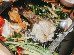 香茅草烤罗非鱼-云海肴·汽锅鸡·云南代表菜(天山百盛优客店)