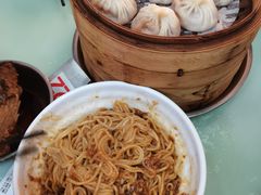 炸酱拌面-食惠里小笼包面馆(越秀店)