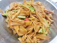 笋子肉丝-鑫小城故事·砂锅·排骨藕汤(兴业路店)