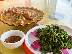 -华龙特色大骨鸡农家菜馆