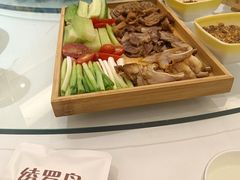 -绫罗岛海鲜私房菜(鸭绿江边店)