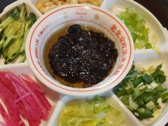 老北京炸酱面-方砖厂69号炸酱面·烤鸭(前门鲜鱼口店)