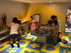 -KIDults童伴儿亲子餐厅(达美中心广场店)