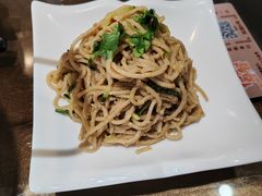 -东口码头·烧鸽子·鱼头泡饼·地方菜(金鹰悦城店)