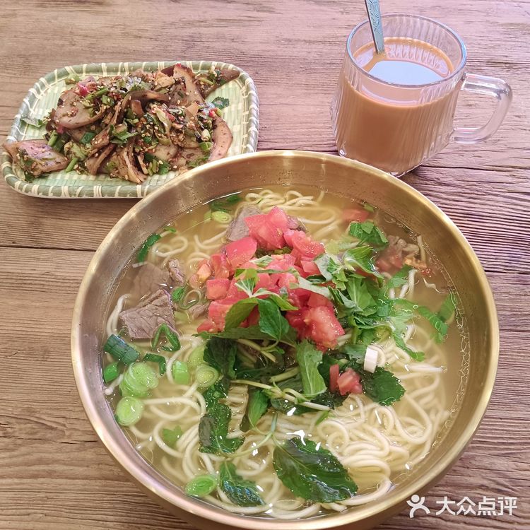 小黄牛面条暖心暖胃