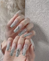 -初心纹眉洗眉·美睫专业店