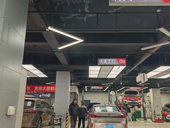 -哈贝卡汽车服务连锁(硕士路店)