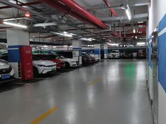 -国华国际广场-地下停车场