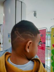 -爆米花儿童美发