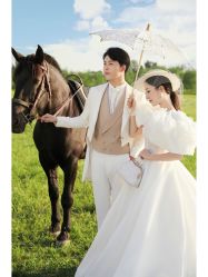 -二十一世纪婚纱摄影(省府前街店)