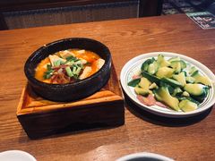 -云海肴·汽锅鸡·云南菜(天山百盛优客店)
