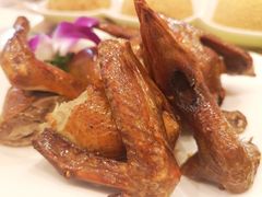 烤乳鸽-添好运点心专门店(百老汇店)