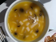 翅汤野生菌-富淳饭店(陆家嘴保利广场店)