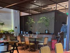 -肆海小川菜酒馆Wine Bistro (青年路店)