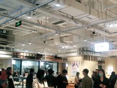 大堂-七鲜超市(瑞虹天地太阳宫店)