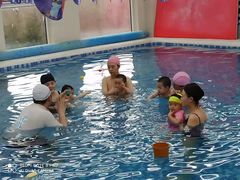 -小小王国亲子游泳(富民中心)