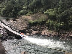 -安吉龙王山峡谷漂流