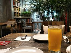 -HIGH FIVE哈福手工汉堡(桂林路店)